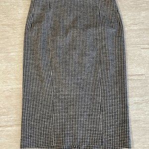 Max Mara Houndstooth Knee Length Skirt Size S